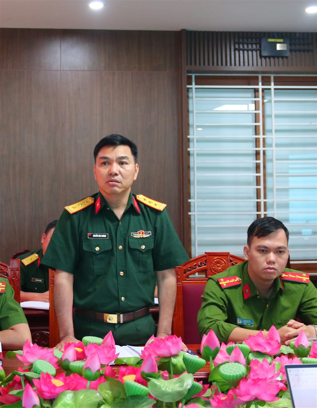 Anh-tin-bai